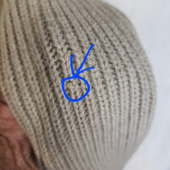 Garnet Hill Sm Ws Oatmeal Tan knit Lambwool Angora Blend turtleneck sweater Warm - Picture 8 of 12